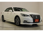 CROWN sedan hybrid