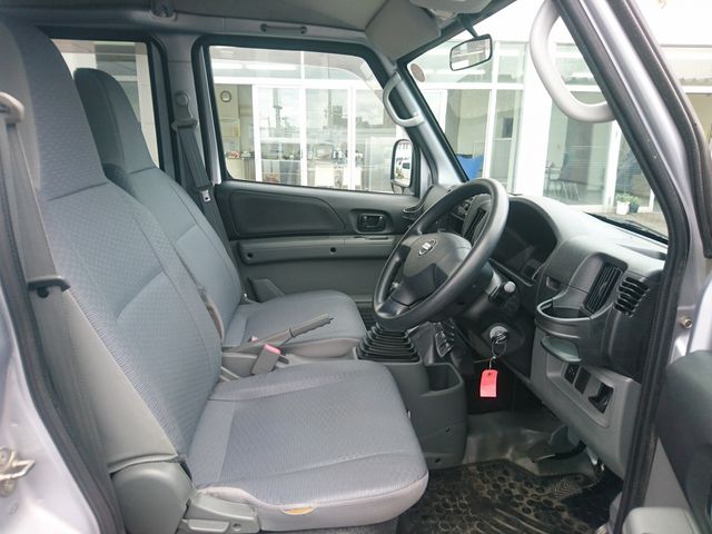 NV100 CLIPPER 4WD