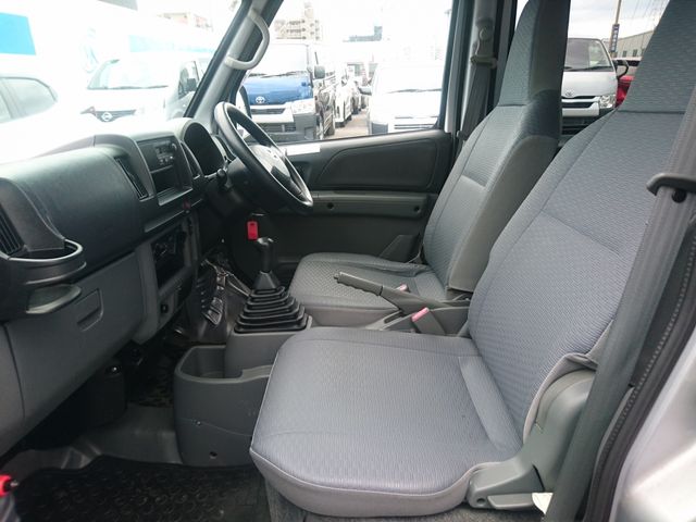 NV100 CLIPPER 4WD
