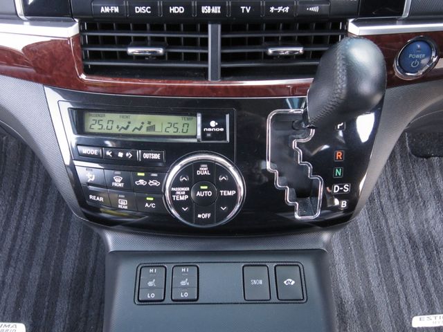 ESTIMA HYBRID 4WD