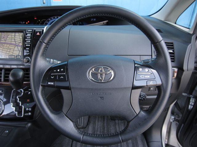 ESTIMA HYBRID 4WD