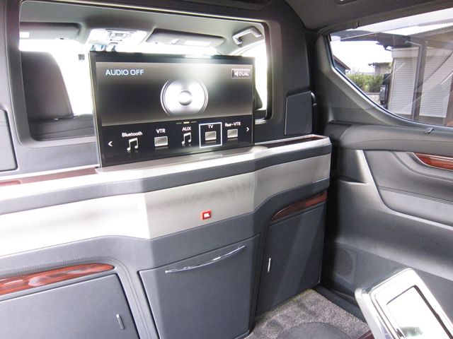 ALPHARD hybrid 4WD