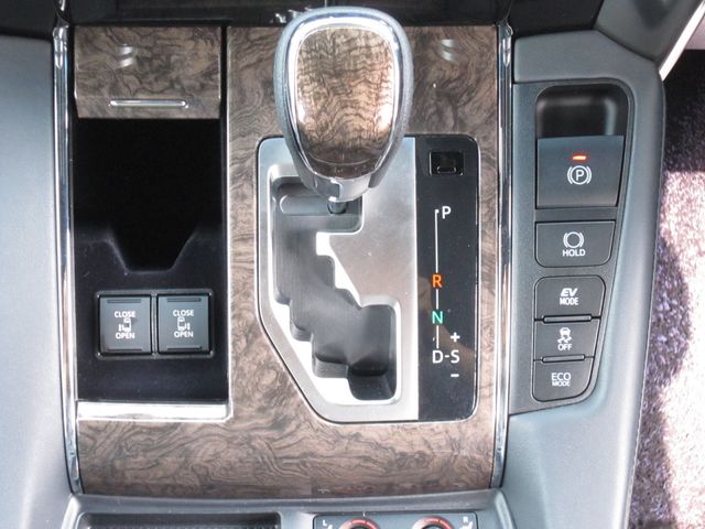 ALPHARD hybrid 4WD