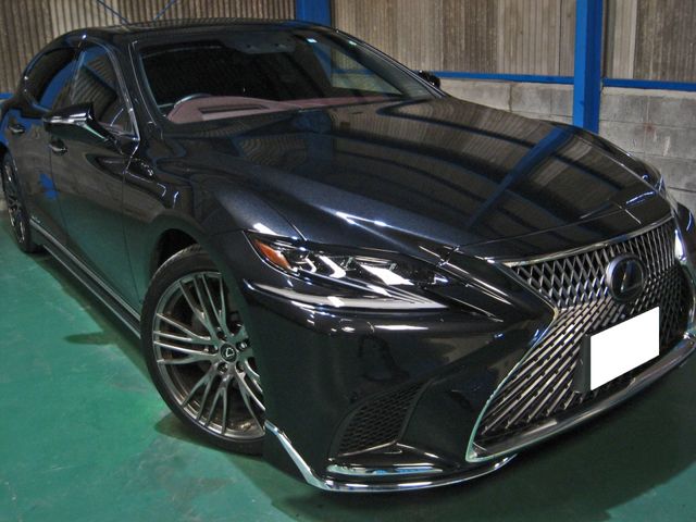 LEXUS LS500h 4WD