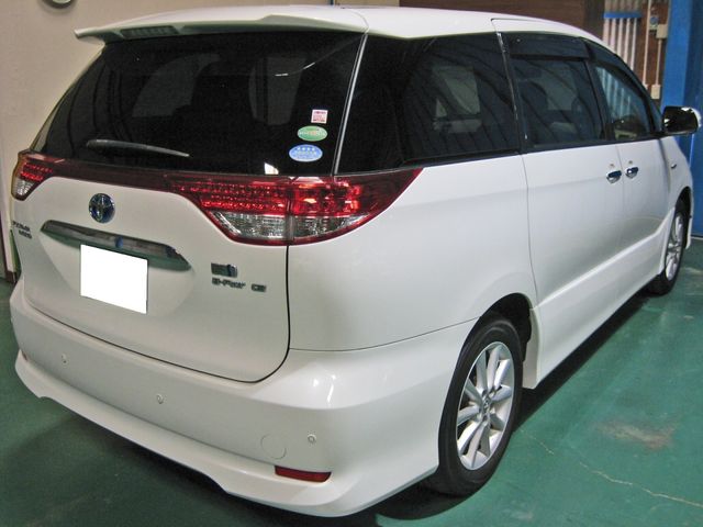 ESTIMA HYBRID 4WD