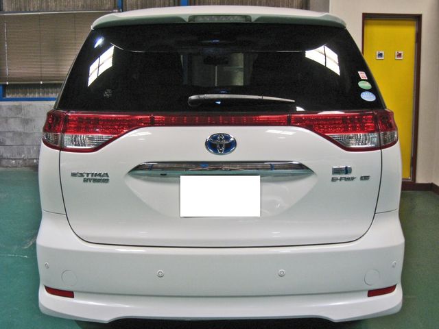 ESTIMA HYBRID 4WD