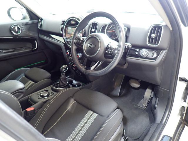 BMW MINI COOPER SD CROSSOVER