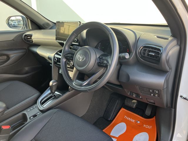 YARIS CROSS HYBRID