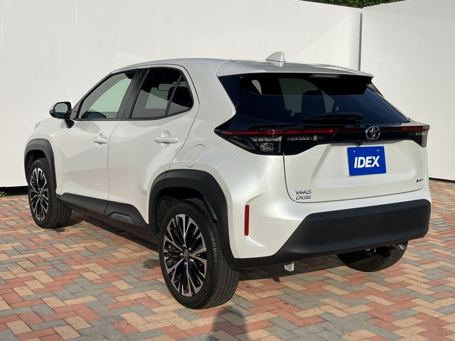 YARIS CROSS HYBRID