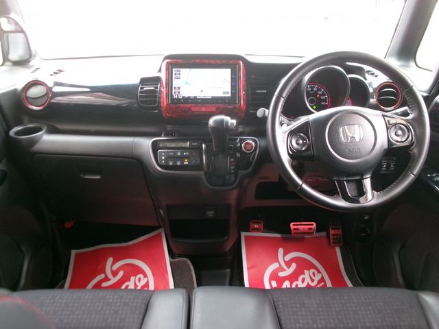 N BOX CUSTOM