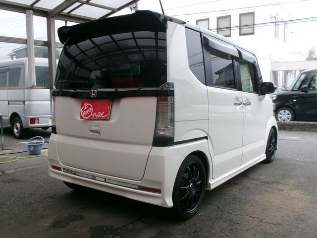 N BOX CUSTOM