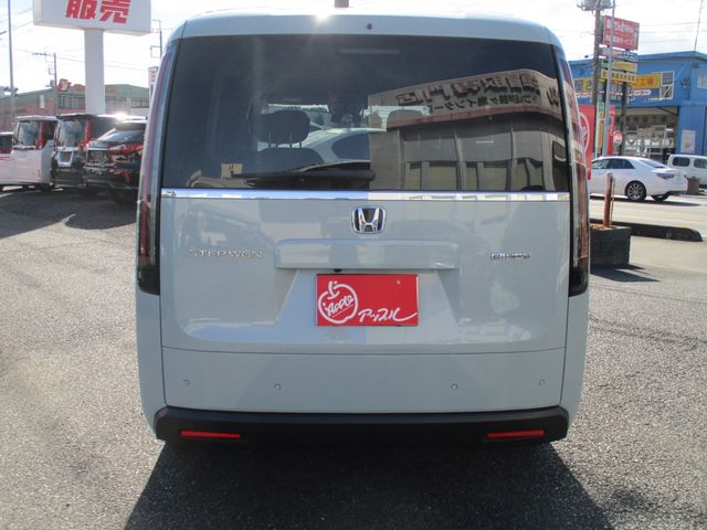 STEPWAGON e:HEV
