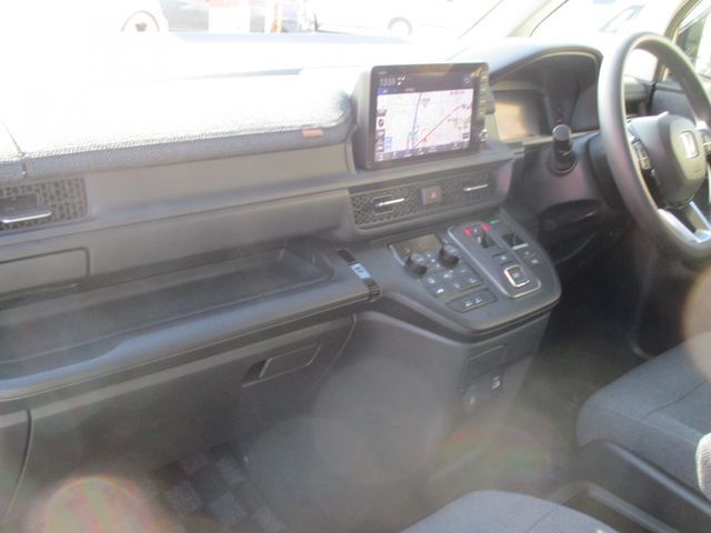 STEPWAGON e:HEV