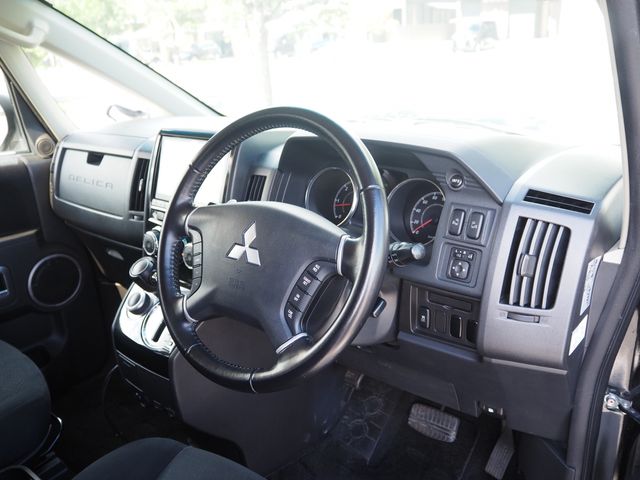 DELICA D:5 4WD