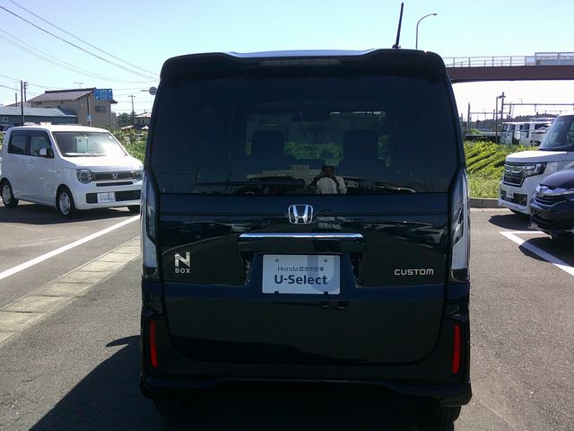N-BOX CUSTOM