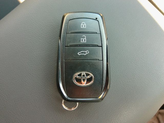 CROWN ESTATE 4WD