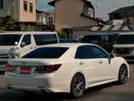 CROWN sedan