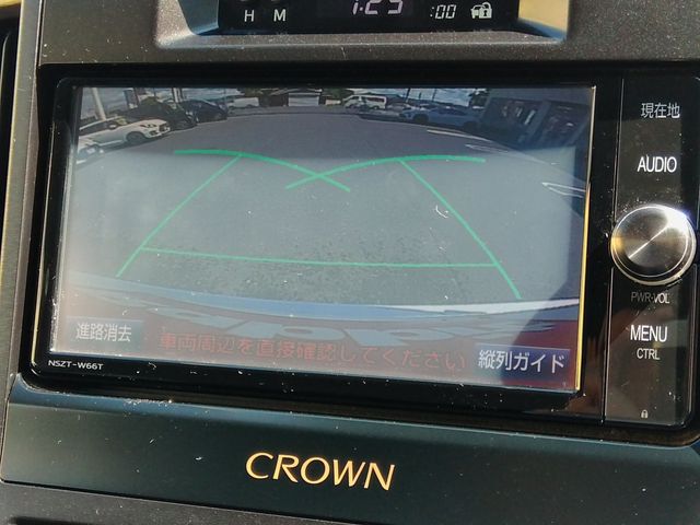 CROWN sedan