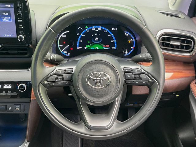 YARIS CROSS HYBRID