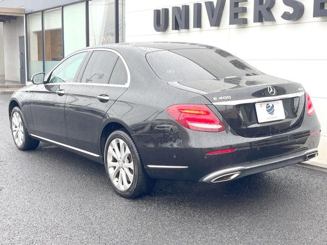 MERCEDES BENZ E class sedan