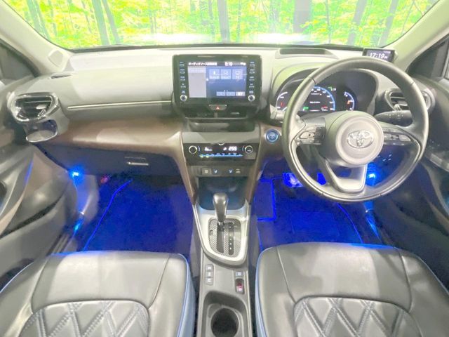 YARIS CROSS HYBRID