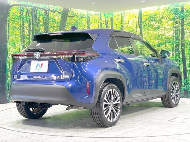 YARIS CROSS HYBRID
