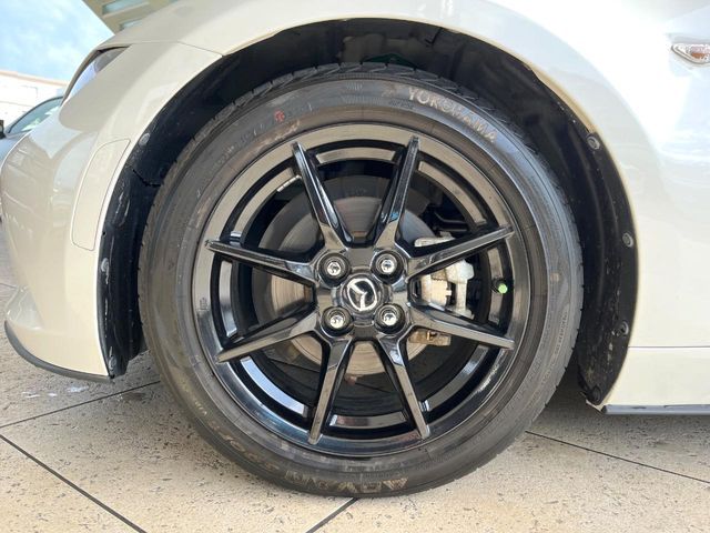 ROADSTER