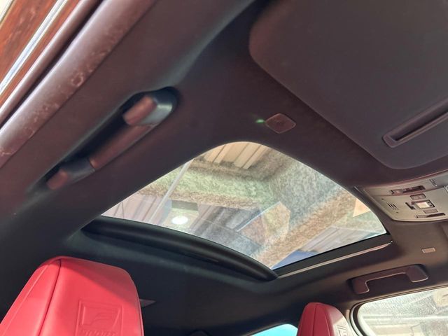 LEXUS UX200
