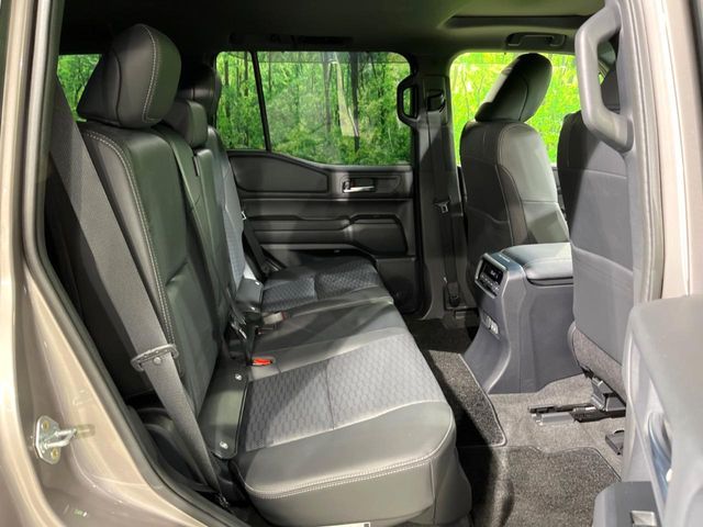LANDCRUISER 250