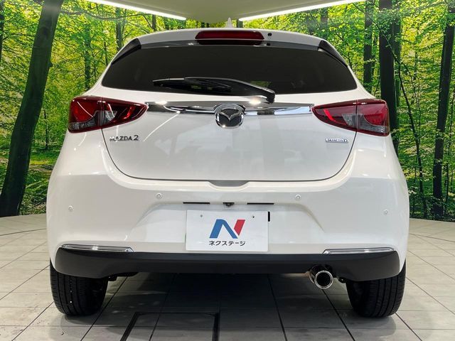 MAZDA2
