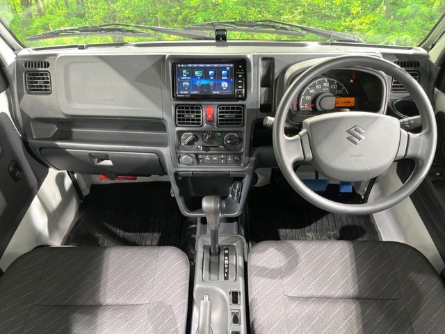 Super CARRY truck 4WD