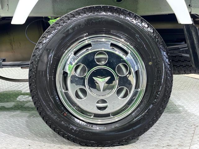 Super CARRY truck 4WD