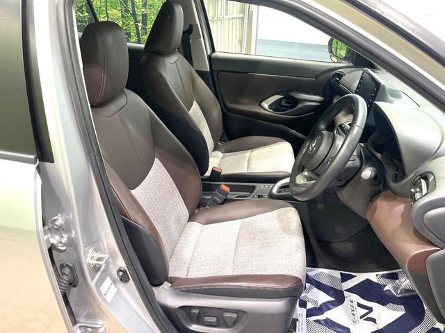 YARIS CROSS HYBRID