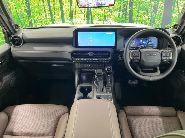 LANDCRUISER 250
