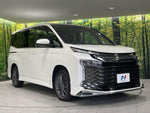 VOXY HYBRID 4WD