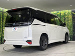 VOXY HYBRID 4WD