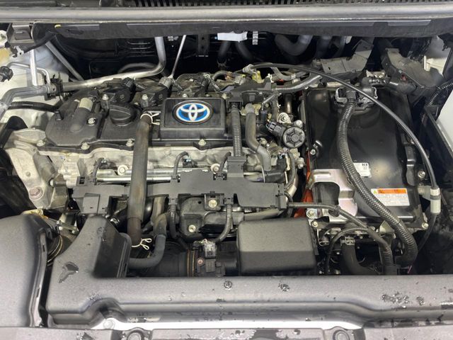 VOXY HYBRID 4WD