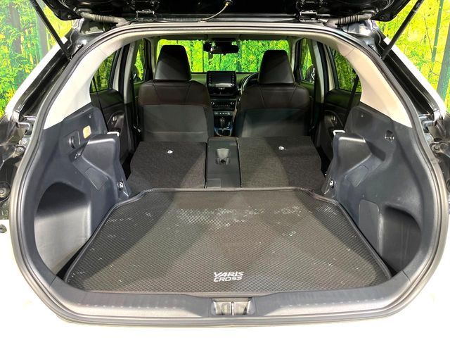 YARIS CROSS HYBRID