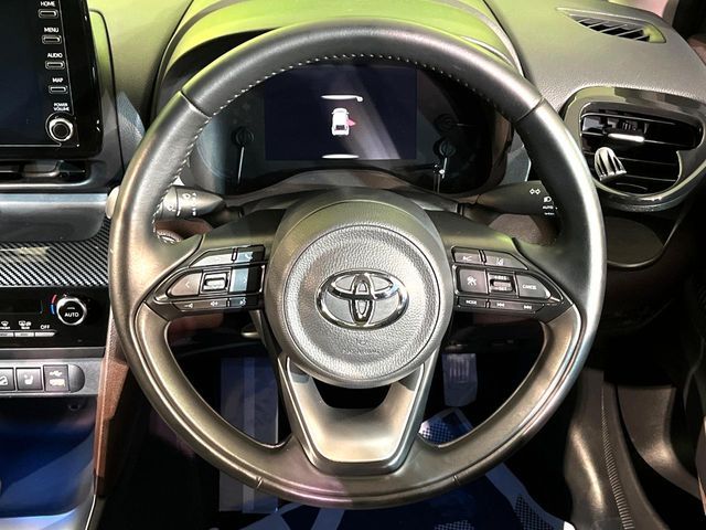 YARIS CROSS HYBRID