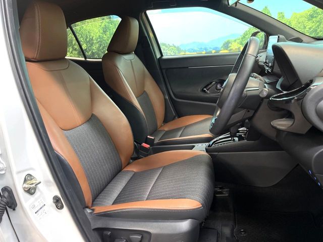 YARIS CROSS HYBRID