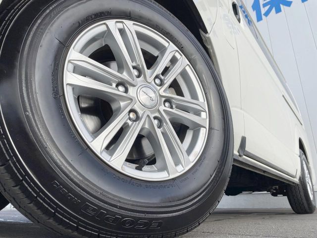HIACE van 4WD
