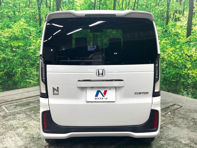 N BOX CUSTOM