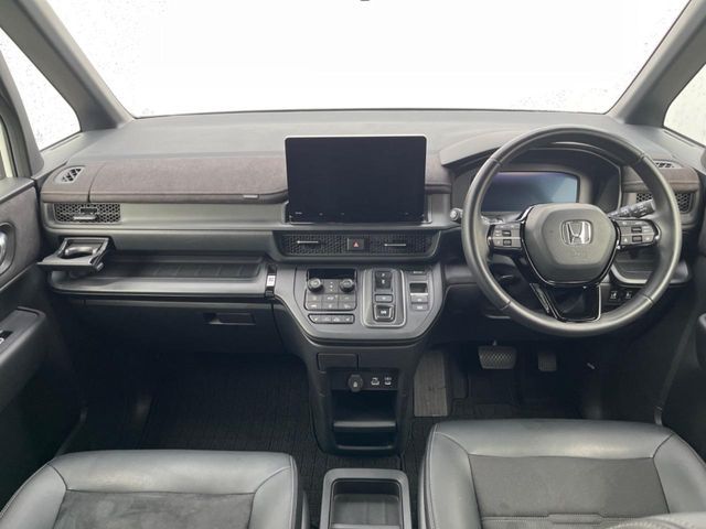 STEPWAGON e:HEV SPADA