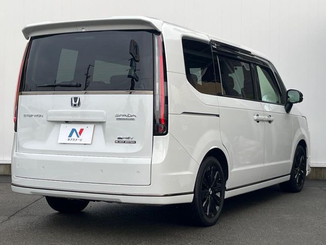 STEPWAGON e:HEV SPADA