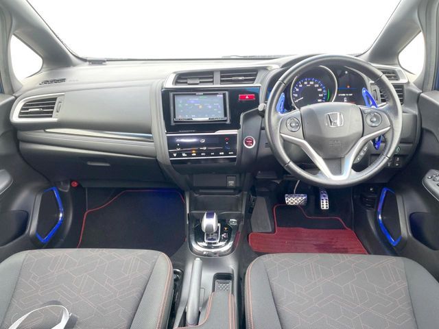 FIT HYBRID