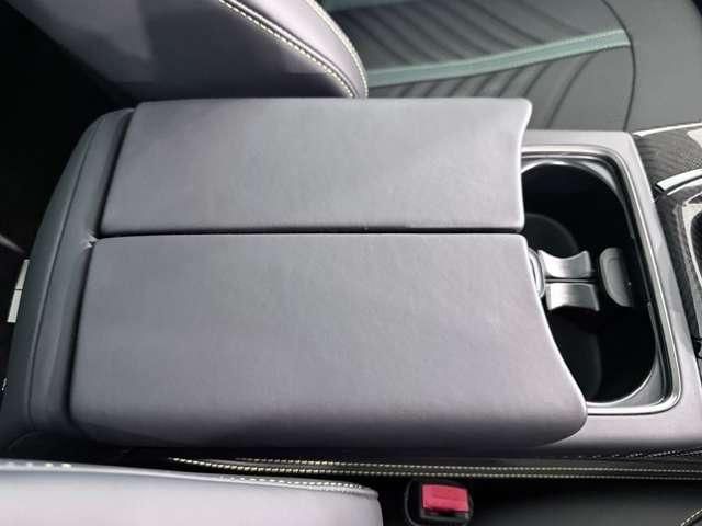 ASTON MARTIN SUV