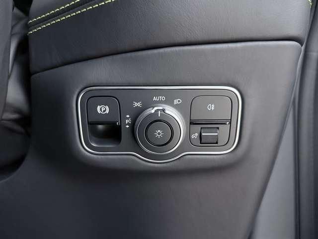 ASTON MARTIN SUV