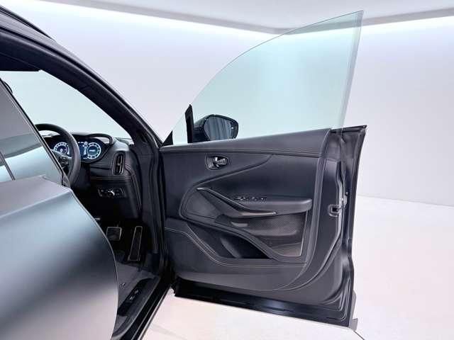ASTON MARTIN SUV