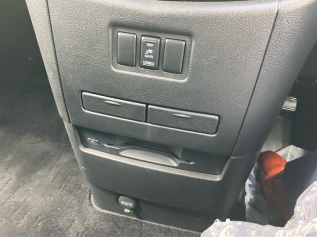 ELGRAND  4WD