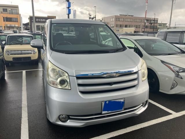 NOAH 4WD